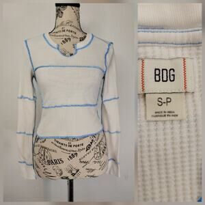BDG Long Sleeves Crop Top Small Knit Expose Seams White Blue